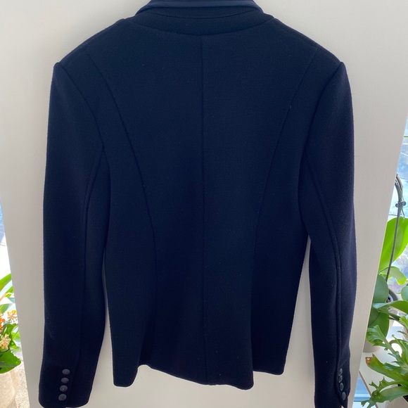 Line Blazer - Picture 2 of 4